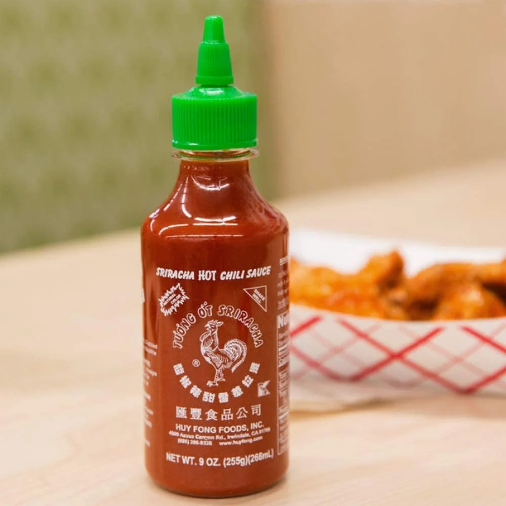 Huy Fong Sriracha Hot Chili Sauce - 9 oz