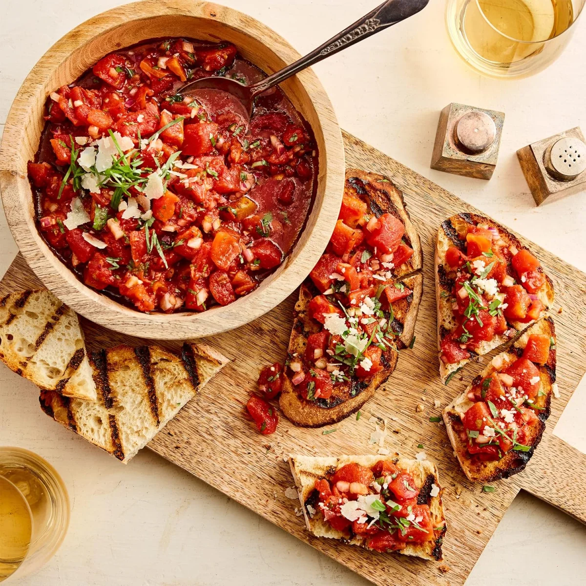 Muir Glen Organic Diced Fire Roasted Tomatoes, No Salt Added - 14.5 oz